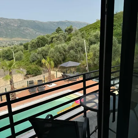 Hela Hotel *